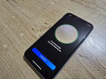 Iphone XR plnefunkcny ma len bezne znamky pouzivania telefon - 4