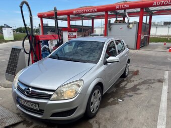 Opel Astra H 1.9 CDTI COSMO | 74 kW | 6-st. manuál | STK do - 4