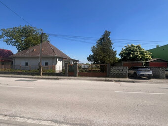 Rodinný dom na úžasnom pozemku. - 4