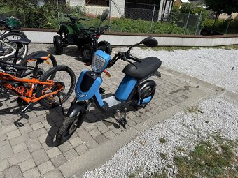 Elektrický skúter Racceway E-BABETA 25km/h - 4