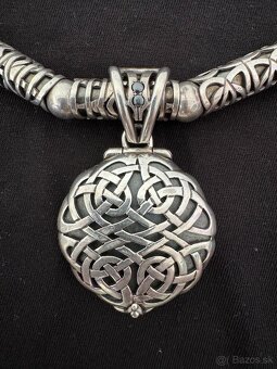 Strieborný náhrdelník s otváracím medailónom, zákaz. výroba - 4