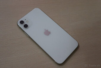 Apple iPhone 11 64GB - 4