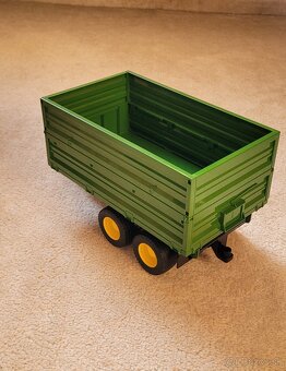 Bruder vlecka John Deere - 4