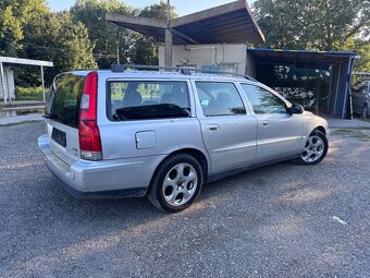 Volvo V70 2.4 D-5 - 4