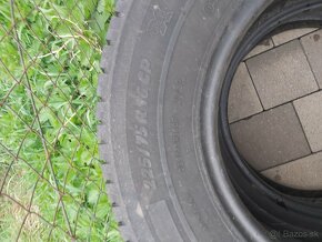 Predám celoročné pneu Michelin Agilis camping 225/75 R16 - 4