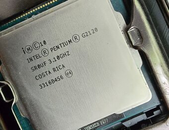 Predám základnú dosku Gigabyte B75 Mini-ITX s proc. a RAM - 4
