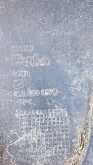 Predám ibiza 6l podblatníky - 4