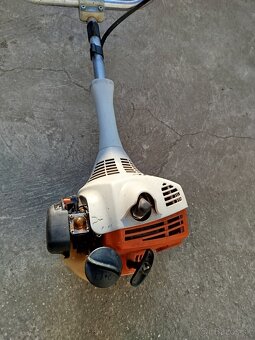 Krovinorez stihl fs55 - 4