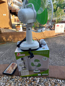 Prenosný solárny ventilátor a nočné svietidlo s nabíjačkou - 4