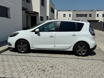 Renault Scenic 1.2 TCe 115k 2012 - 4
