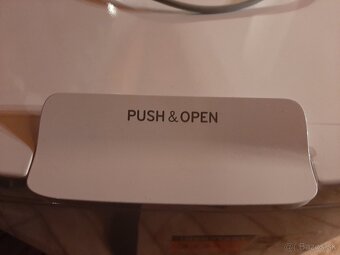 Predám 3 ročnú AUTOMATICKÚ PRAČKU INDESIT na 6 kg - 4