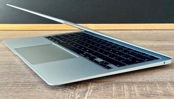 Apple MacBook Air M1 8/256GB - 4