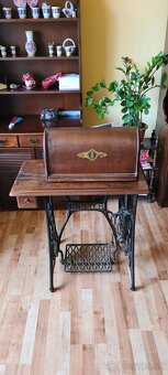 Predám funkčný stroj Singer - 4