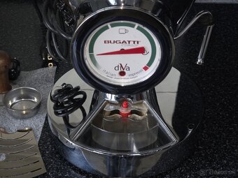 pákový, dizajnový kávovar Bugatti Diva - 4