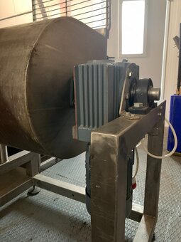 Predám miešačku mäsa a sypkých materiálov - 4