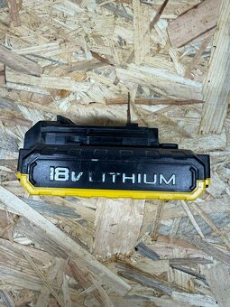 Stanley fatmax batérie a nabíjačky - 4