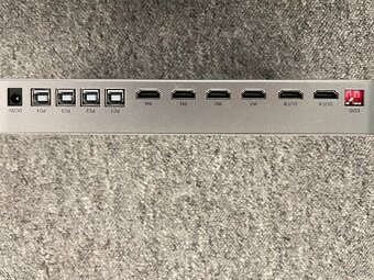 KVM Prepinac Matrix 4X2 Dual Monitor 4K @ 60Hz HDR - 4