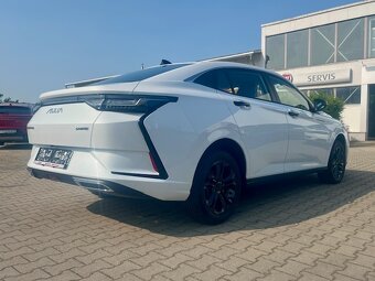 Nový Dongfeng Shine E1 1.5 5M/T - 4