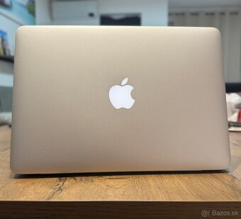 MacBook Pro 13” Retina (2015) – i5 / 8 GB / 256 GB SSD - 4