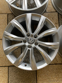 ALU disky 5x112 R18 T-Roc - Grange Hill - 4
