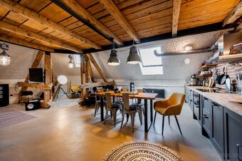 Na predaj "LOFT" špecifický štýl bývania v centre,Štúrova - 4
