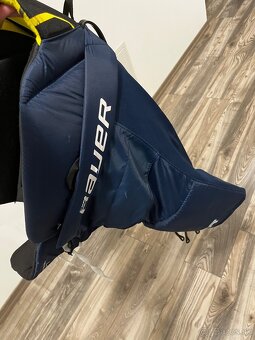 Predám hokejové nohavice zn: BAUER Supreme S27, navy-modrá. - 4