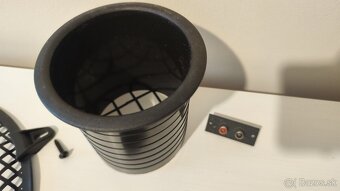 Predám 200W subwoofer + komplet montážna sada - 4
