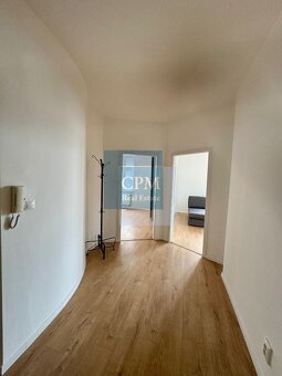 Ponúkame na prenájom 3. izbový veľký byt v centre mesta na Z - 4