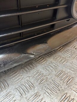 AUDI A4 B8 PREDNY NARAZNIK 08- - 4