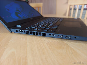 DELL Latitude 3560 - 15.6" / i3 / 8GB DDDR3 / SSD - 4