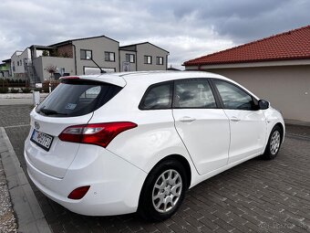 Hyundai i30 1.6CDRI 81kw - 4