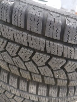 Predám zimné pneumatiky R14 - 4