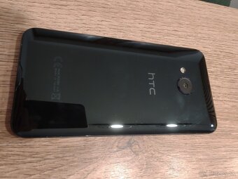 HTC U Play - 4