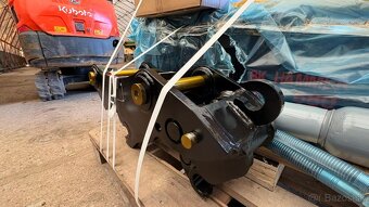 Prodám hydraulický upínač pro JCB 3CX/4CX/100C/90Z/86C/85Z/ - 4