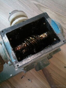 motor s prevodovkou - 4
