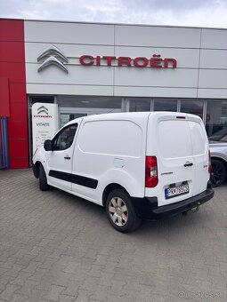 Predám Citroen Berlingo fg. 1,6hdi r.2011 - 4