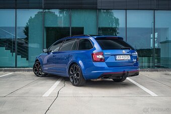 Škoda Octavia Combi 2.0 TDI RS DSG 4x4 Modrá - 4