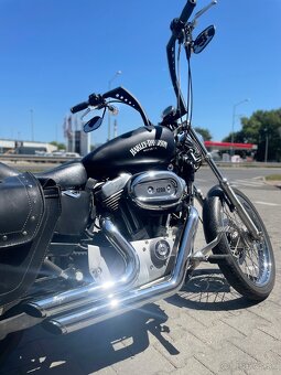 Harley Davidson Sportster XL883 Custom - 4