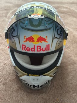 Max Verstappen 1:2 Schuberth replika prilby (Oracle Red Bull - 4