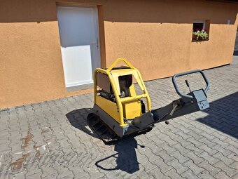 Vibrační deska Husqvarna, Dynapac LG500. - 4