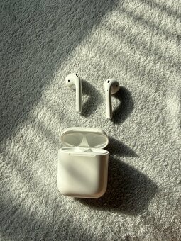 Air Pod's 1. generacie - 4
