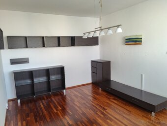 3izb.byt s výhladom na Vysoke Tatry v Poprade - 4