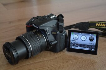 Nikon D5600 wifi BT - dotyk.dis. - VR objektiv AF-P 13tis.sn - 4