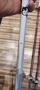 Predám detské lyže 110 + palice 95 - 4