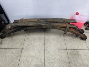 Toyota Hilux podvozková sada Ironmann a Old Man Emu - 4