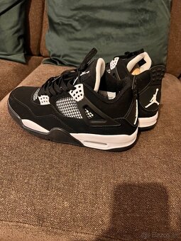 Air Jordan 4 retro - 4