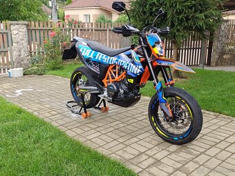 KTM 690 SMC R 2022 - 4