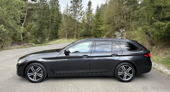 BMW 520d xDrive A/T FACELIFT, KAMERA, NAVI, FULL LED, ŤAŽNÉ - 4