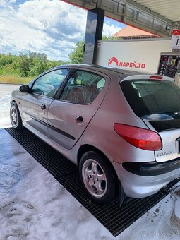 Predám Peugeot 206 - 4