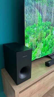 Samsung soundbar + subwoofer (Model HW-J355) - 4